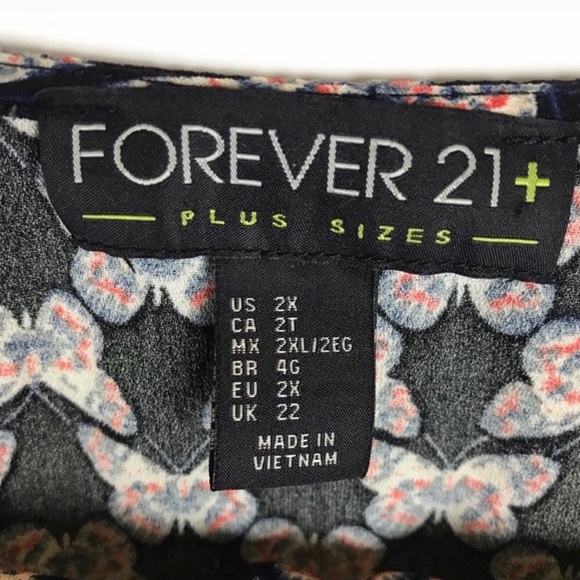 Forever 21 butterfly print blouse - Picture 7 of 8